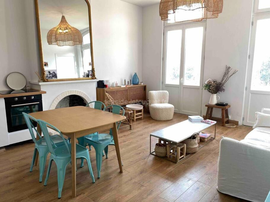Photo de Apt lumineux 2 chambres, à 2 min de la plage